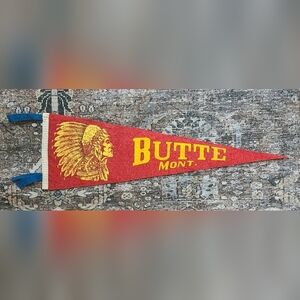 Vintage 1940's MONTANA Felt Pennant